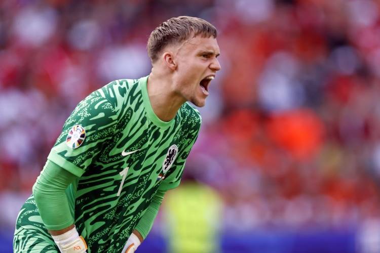 切尔西门将荷兰国家队首发，状态火爆的简单介绍