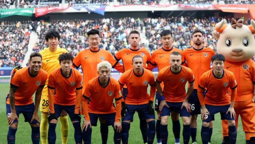 亚洲足球赛场上实力对比激发激情,球迷欢呼雀跃的简单介绍 亚洲足球赛场上实力对比激发激情,球迷欢呼雀跃的简单介绍