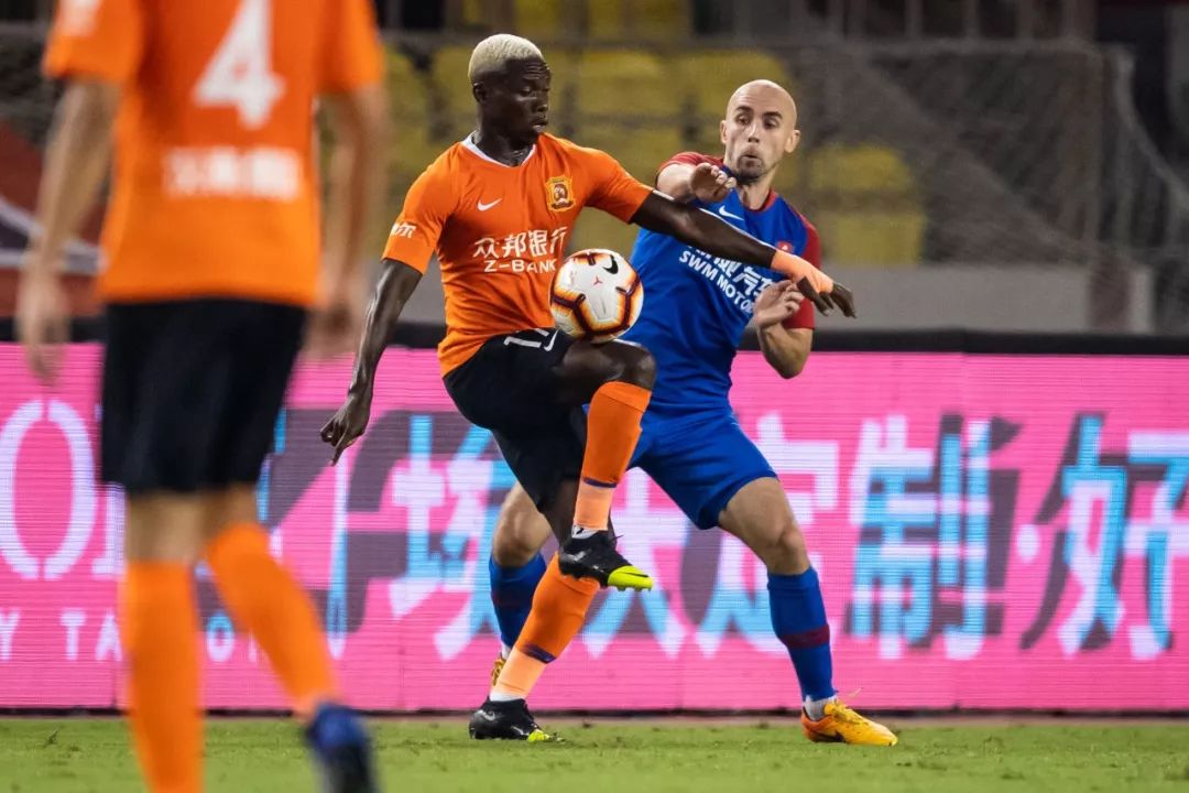 重庆斯威绝杀武汉卓尔赢得双线连胜的简单介绍 重庆斯威绝杀武汉卓尔赢得双线连胜的简单介绍