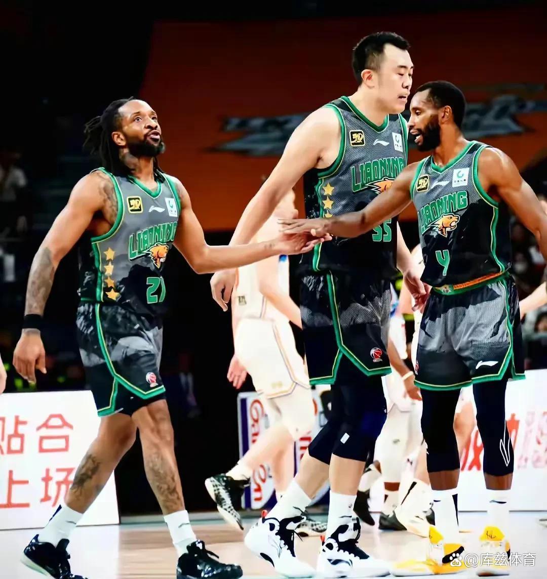 包含热血对决:青岛对阵辽宁,谁能笑到最后的词条 包含热血对决:青岛对阵辽宁,谁能笑到最后的词条