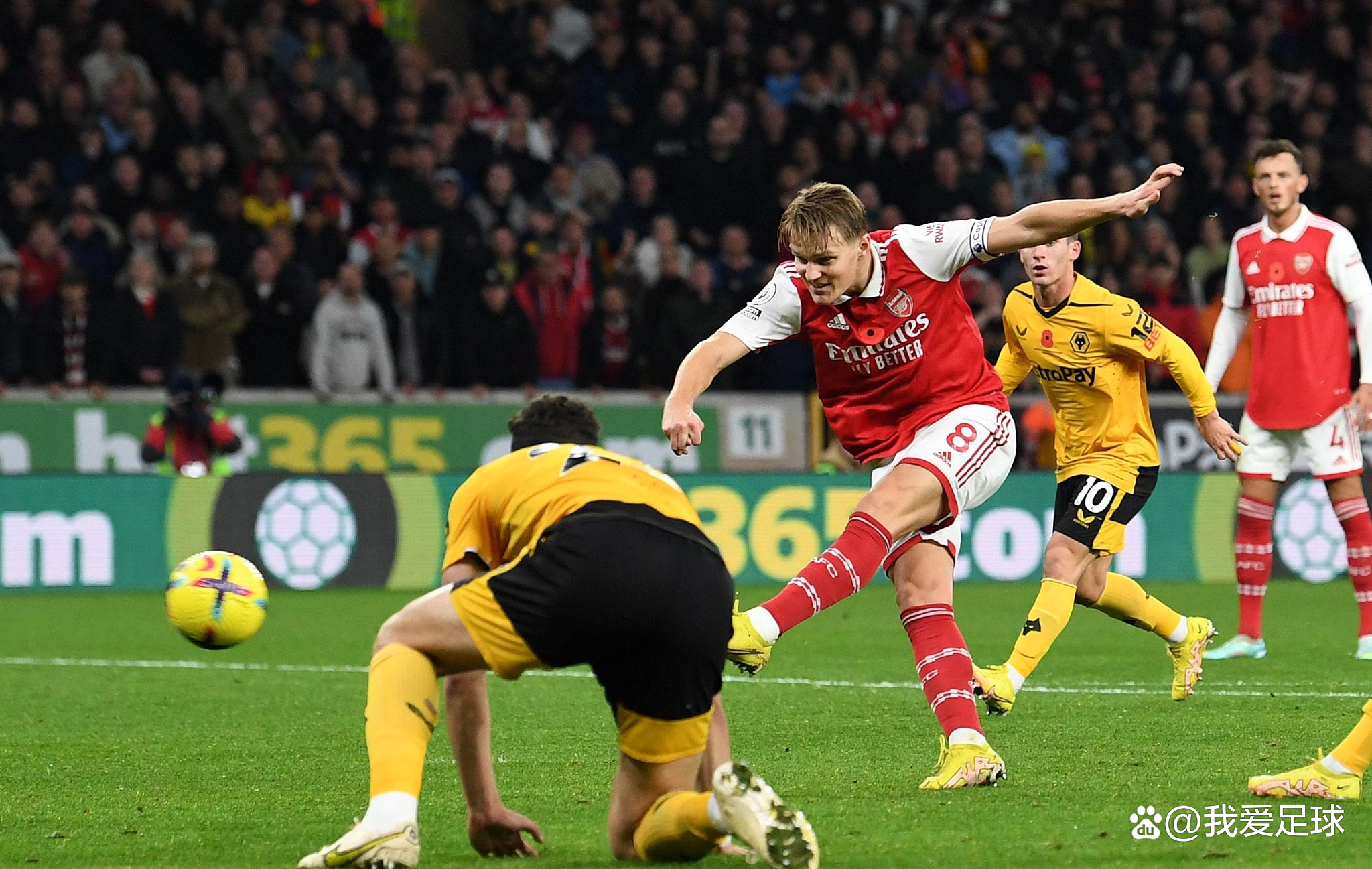 开云体育-阿森纳主场平局，防守犯错致球队失利