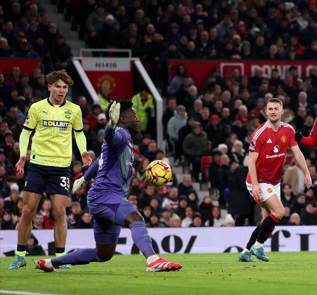 曼联战平布莱顿莱斯特城继续领跑 曼联战平布莱顿莱斯特城继续领跑