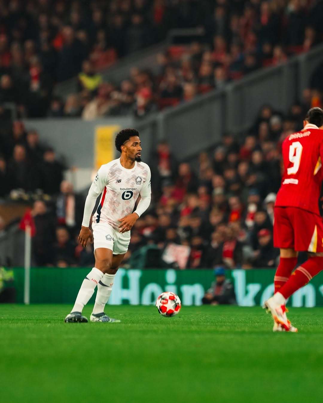 里尔队在周六比赛中打入多个进球取胜 里尔队在周六比赛中打入多个进球取胜