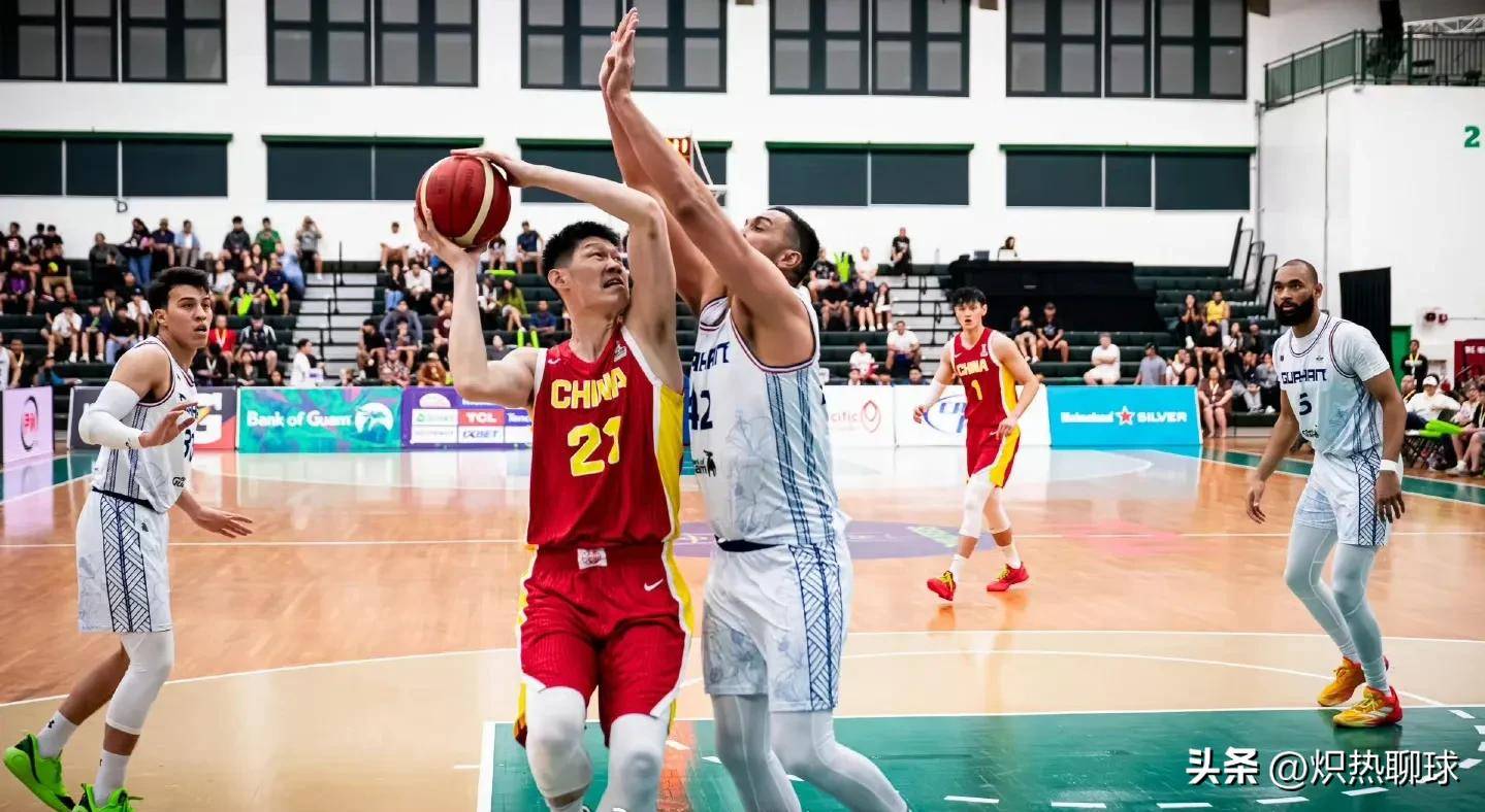 关于篮球赛场上球员实力强劲,角逐激烈的信息 关于篮球赛场上球员实力强劲,角逐激烈的信息