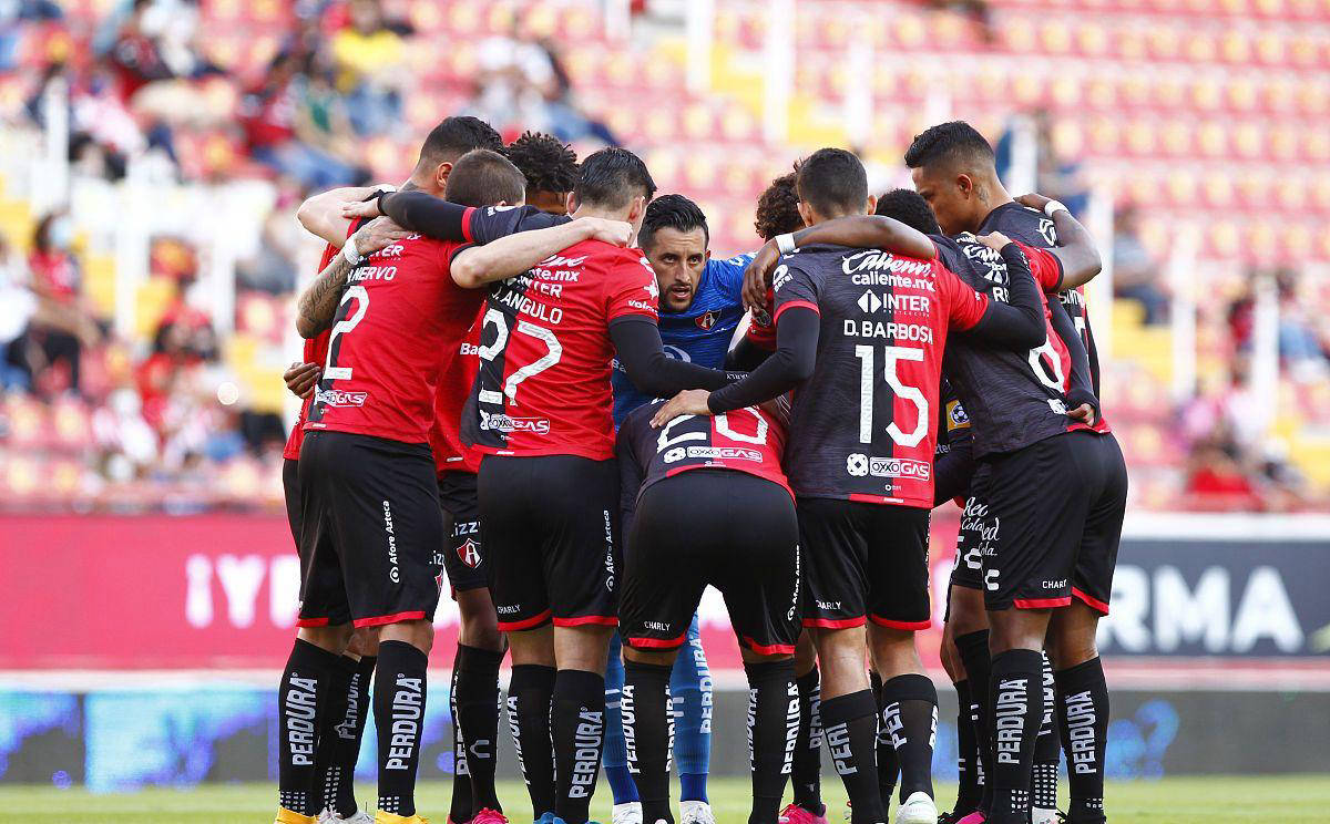 开云体育app-包含那不勒斯球队主场大胜，士气高涨的词条