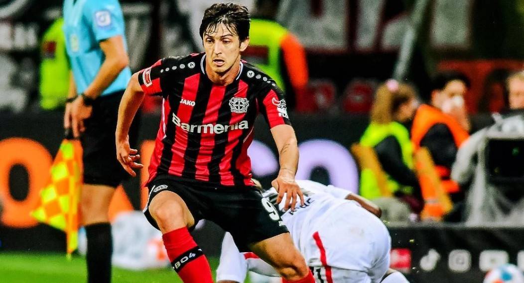 比勒费尔德队员集体训练受挫,会否影响比赛状态?的简单介绍 比勒费尔德队员集体训练受挫,会否影响比赛状态?的简单介绍