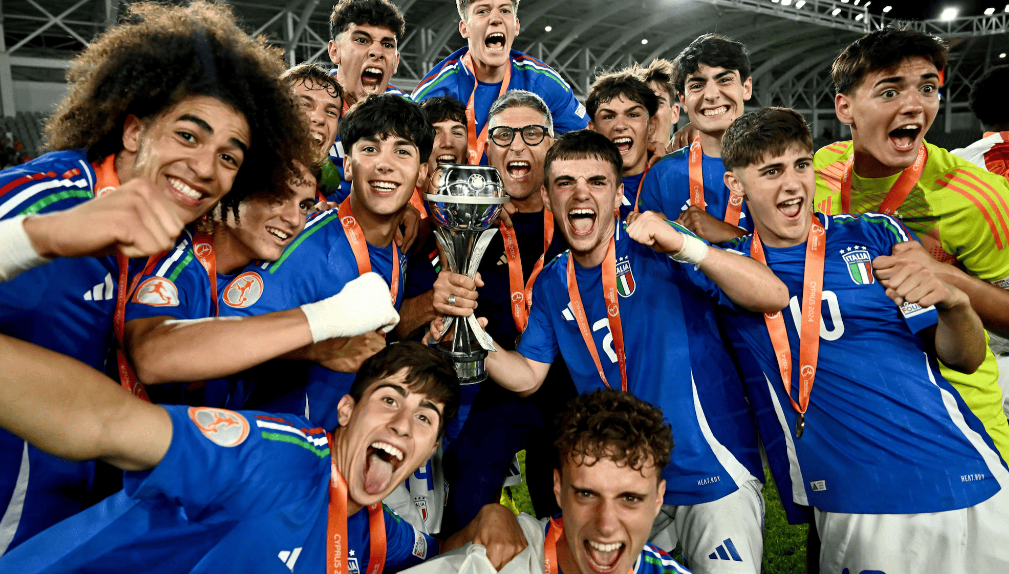 意大利队力压立陶宛队,取得胜利 意大利队力压立陶宛队,取得胜利