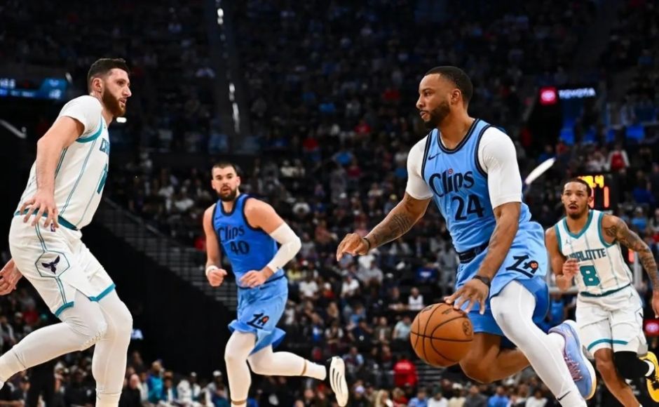 开云官网-包含快船后卫大爆发，狂砍季后赛生涯新高的词条