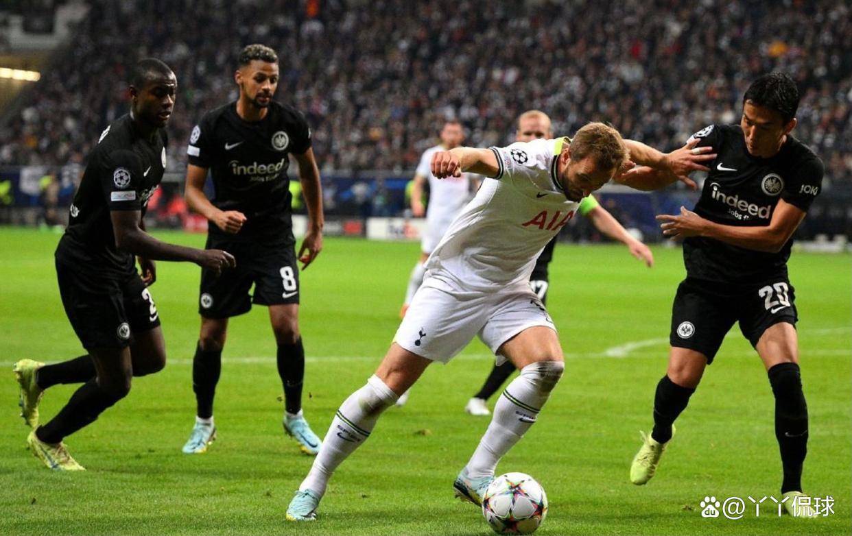 法兰克福队全力应对挑战,取得胜利 法兰克福队全力应对挑战,取得胜利