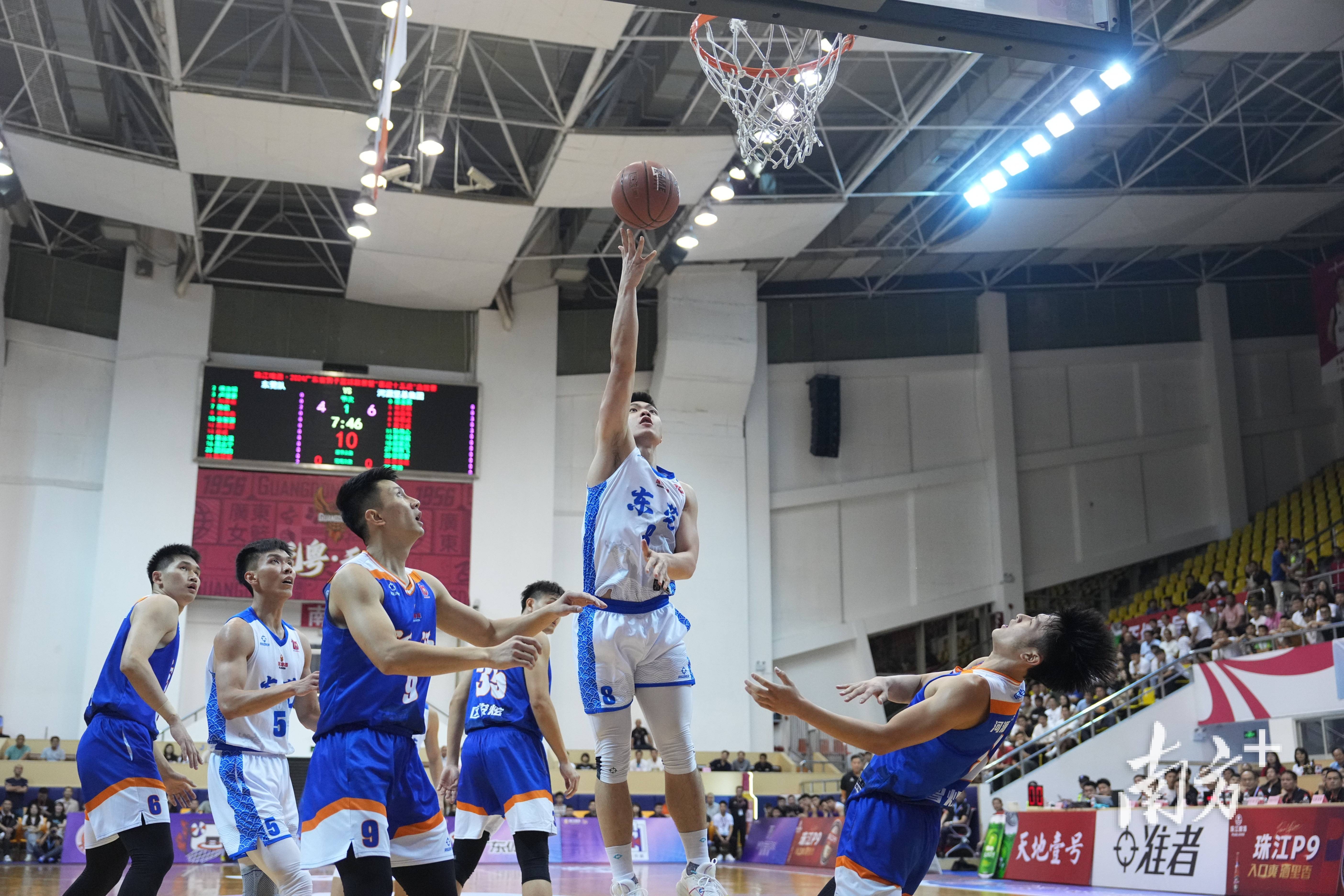 开云APP-关于篮球联赛总决赛即将打响，球迷热情高涨的信息