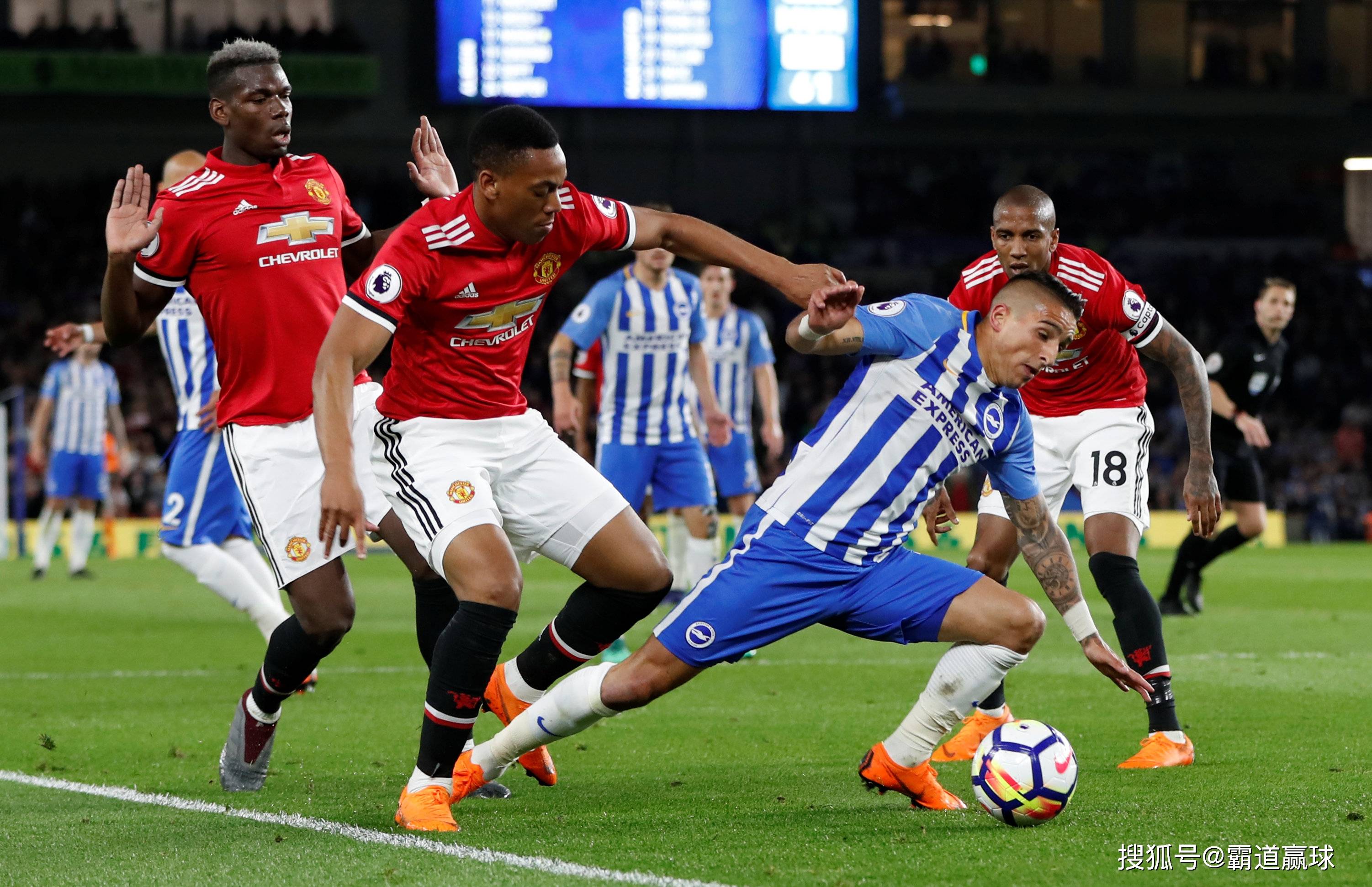 曼联客场惨败,英超联赛前景堪忧 曼联客场惨败,英超联赛前景堪忧