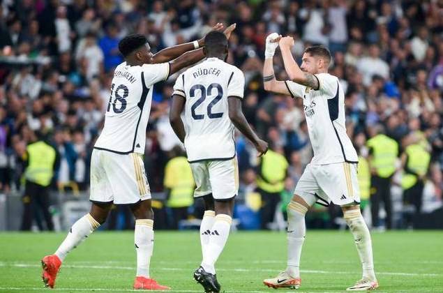 开云体育下载-马德里德比再现激战，科克传射助马竞胜利