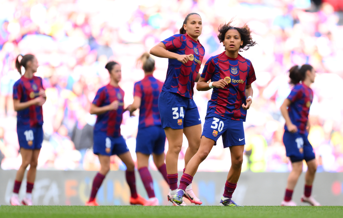 包含欧洲女足联赛竞争激烈，球队实力均衡的词条