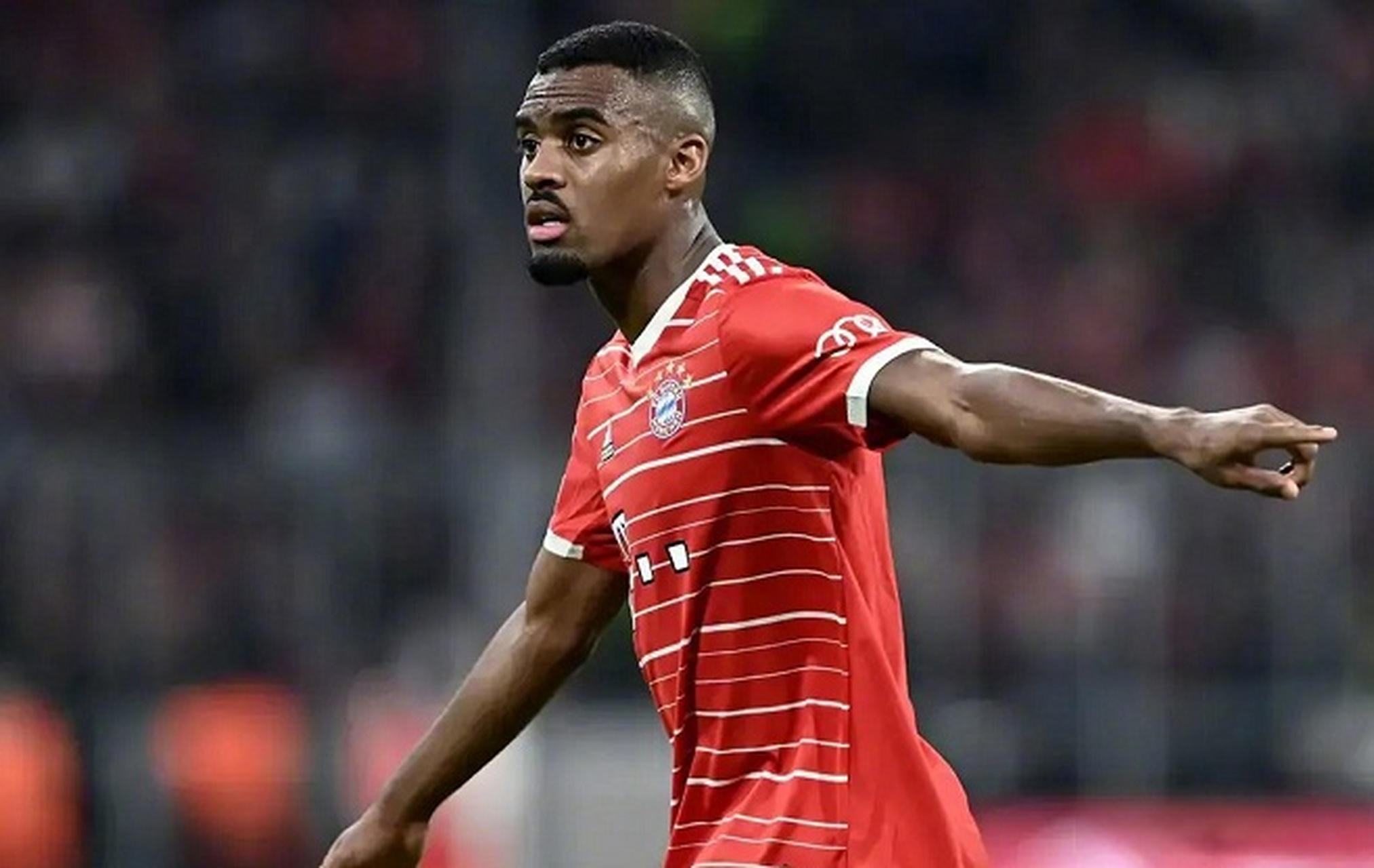 拜仁慕尼黑逆转阿贾克斯,莱万梅开二度 拜仁慕尼黑逆转阿贾克斯,莱万梅开二度