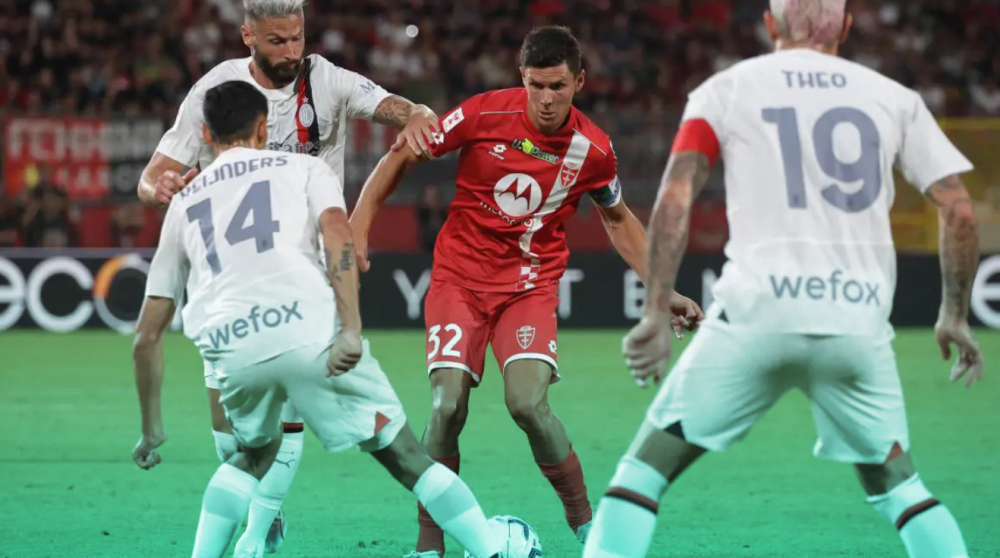 AC米兰中场发挥稳定,助球队保持领先的简单介绍 AC米兰中场发挥稳定,助球队保持领先的简单介绍