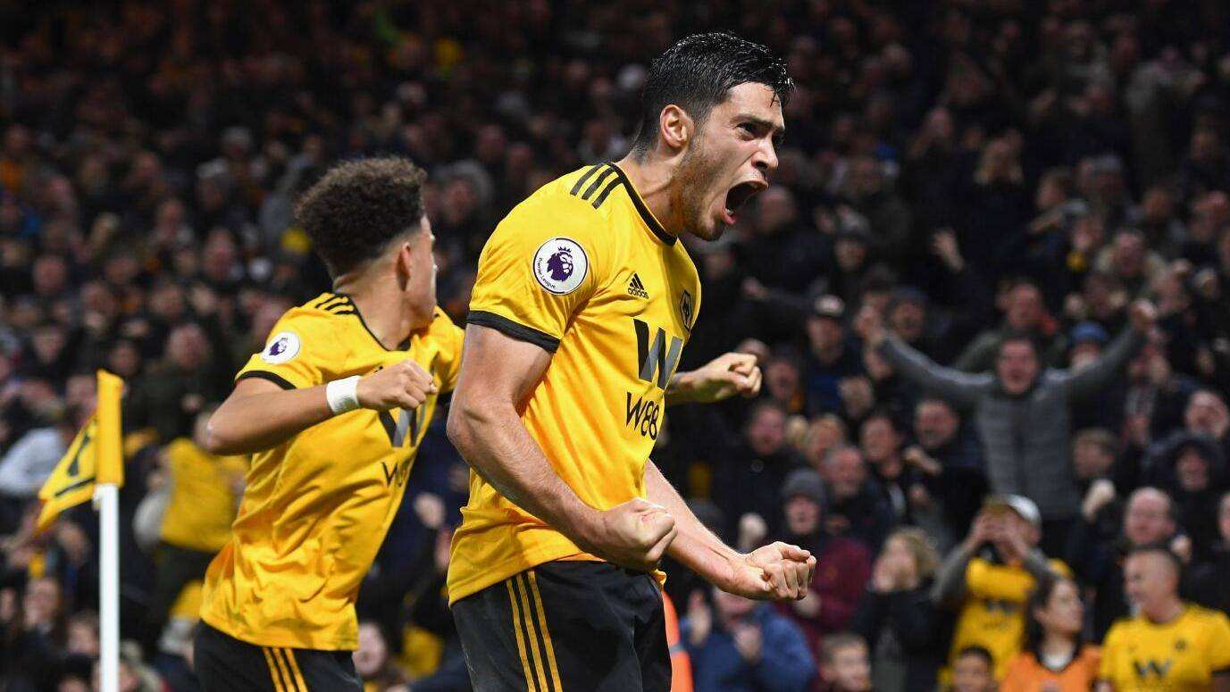 狼队客场逆转高居榜首,引人瞩目的简单介绍 狼队客场逆转高居榜首,引人瞩目的简单介绍