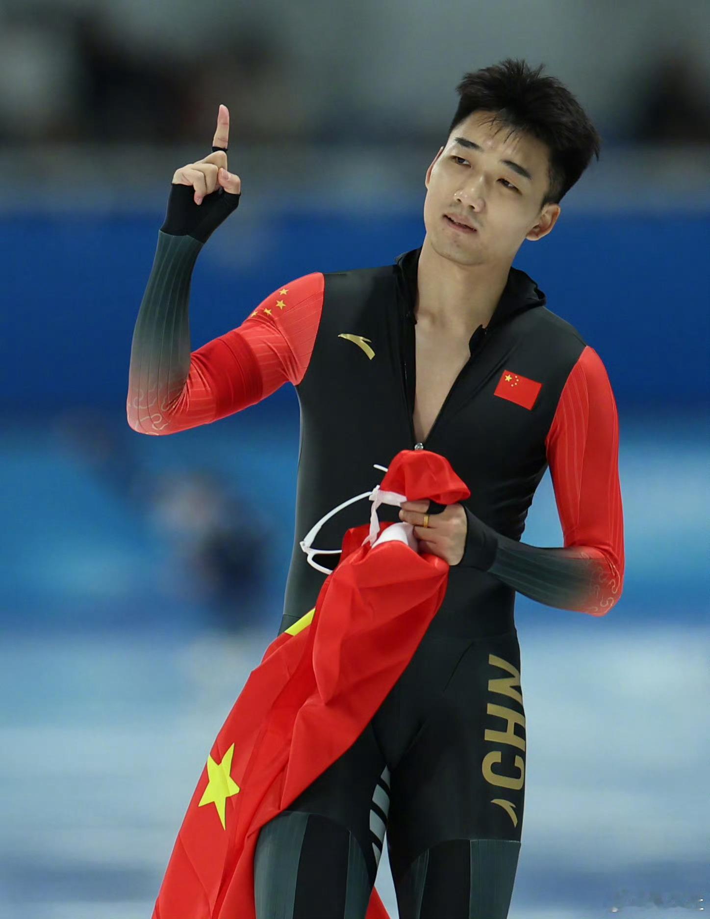 开云体育平台APP-亚洲运动员破记录夺金，实力获誉