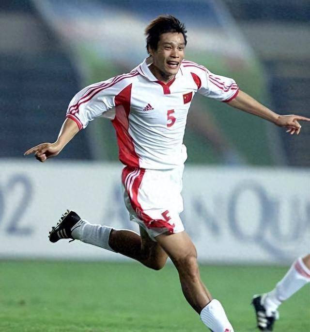 亚洲足球明星为国家队赢得胜利 亚洲足球明星为国家队赢得胜利