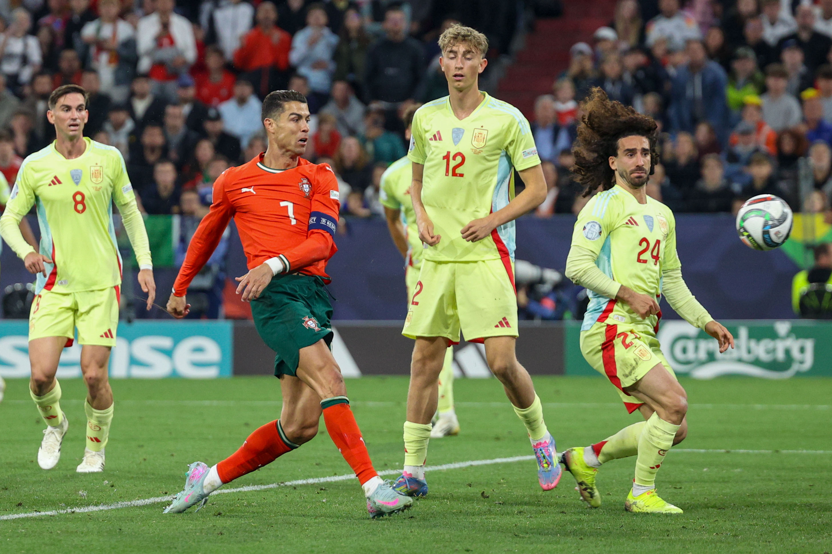 葡萄牙豪取胜利,成功晋级欧洲杯预选赛决赛的简单介绍 葡萄牙豪取胜利,成功晋级欧洲杯预选赛决赛的简单介绍