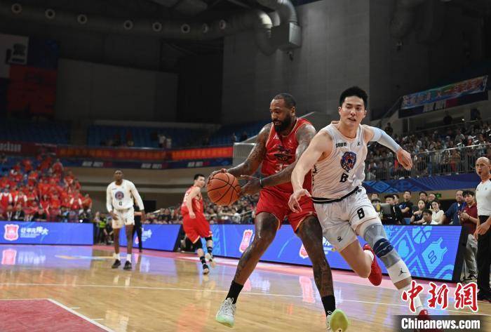 关于中东篮球冠军争夺激动人心,球员实力均衡的信息 关于中东篮球冠军争夺激动人心,球员实力均衡的信息