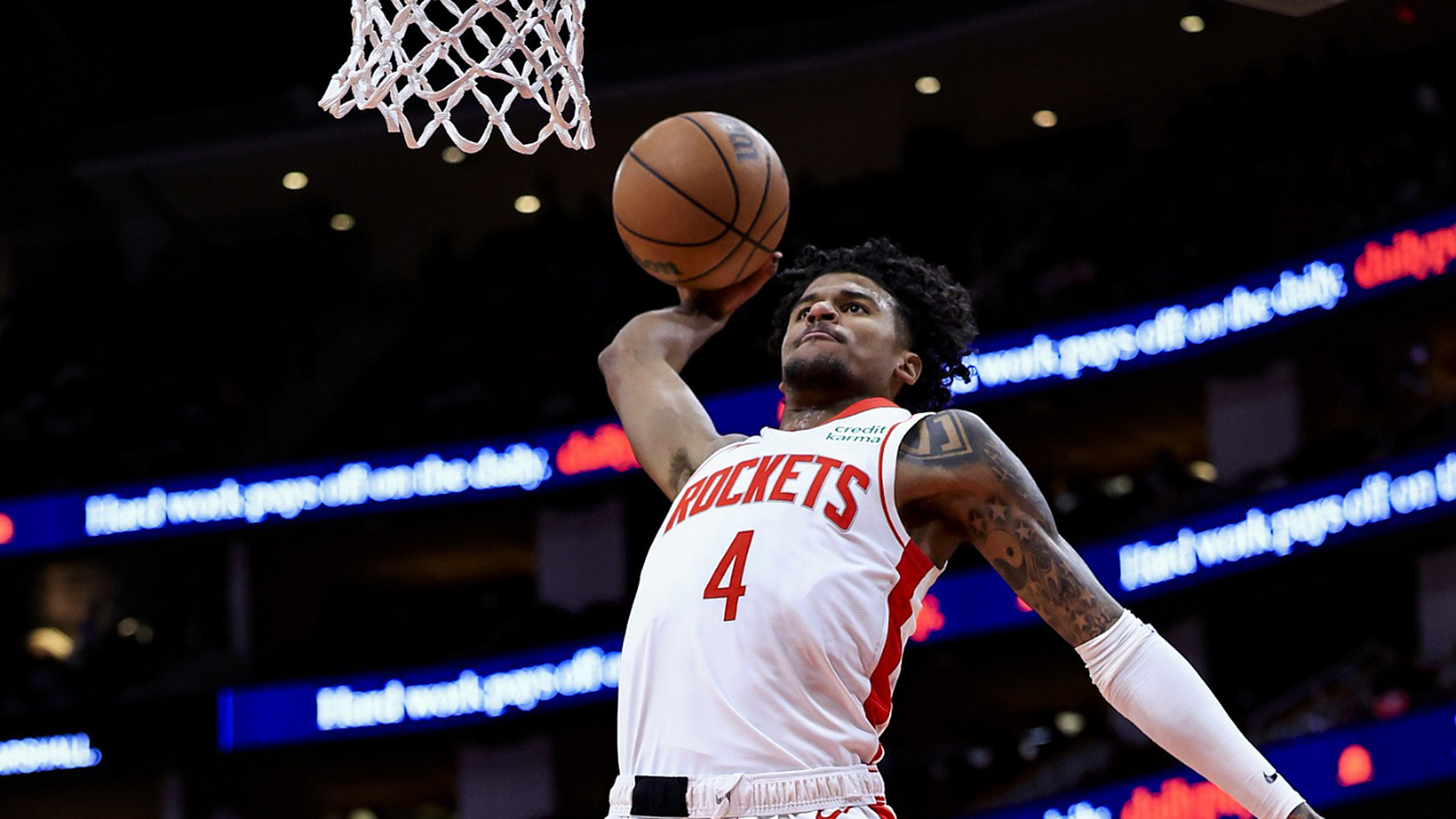 命中率飙升!球队在比赛中投射精准 命中率飙升!球队在比赛中投射精准