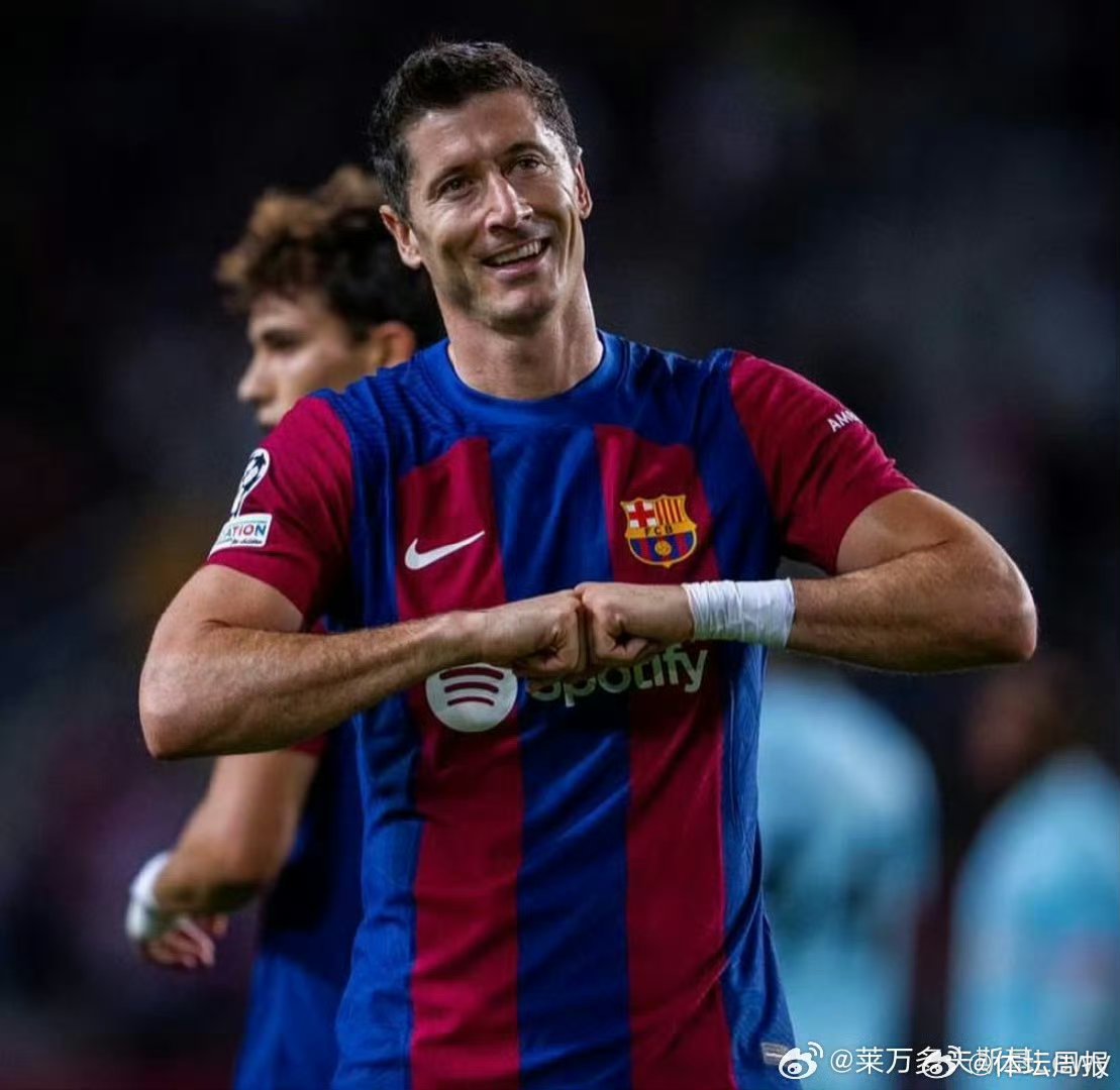 开云体育app-切尔西战平热刺，莱万帽子戏法德甲的简单介绍