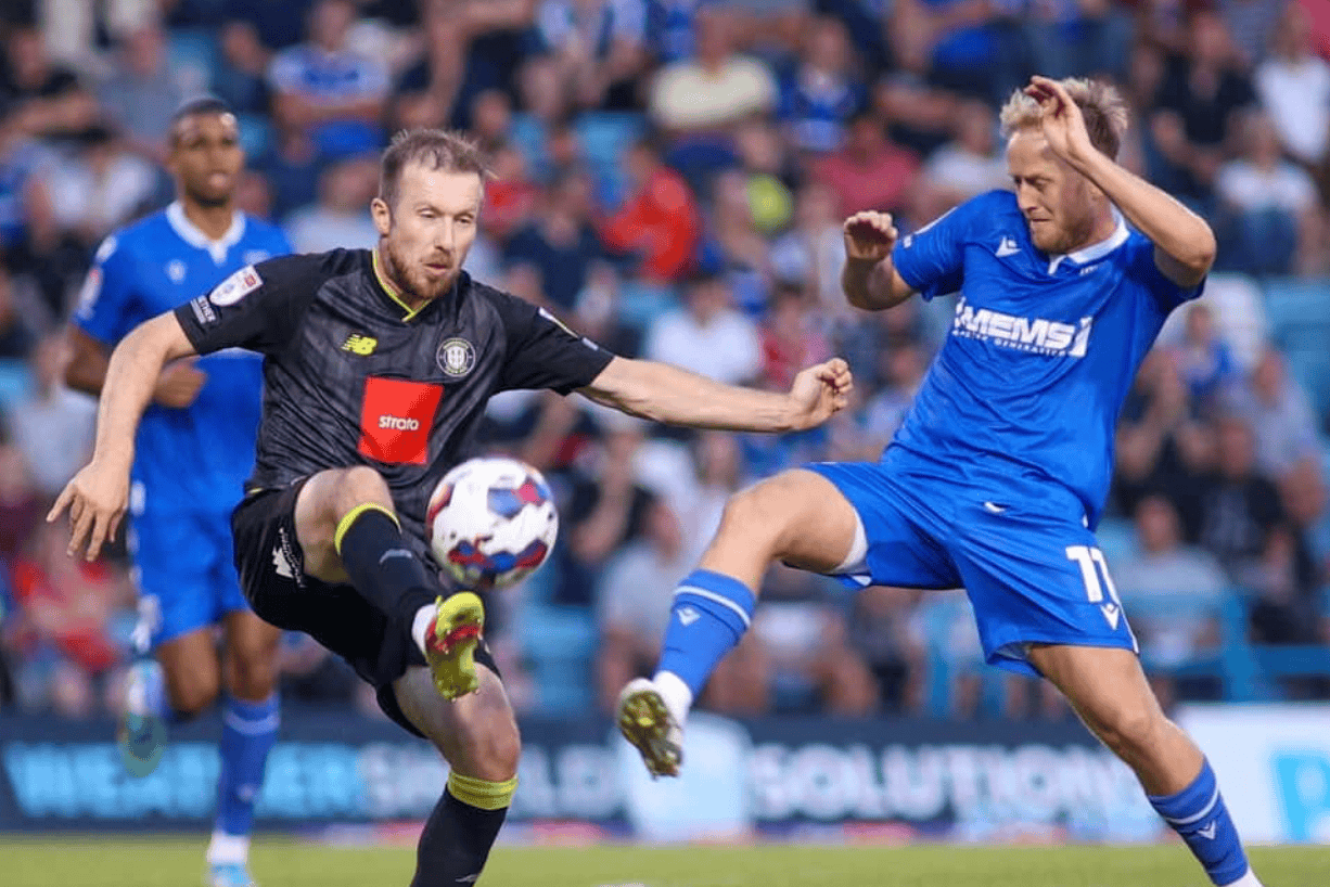 开云体育平台APP-比赛中球队之间的碰撞与对抗十分激烈