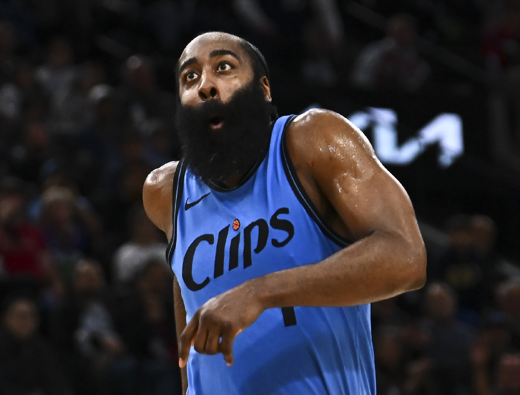 开云体育官方网站-火箭主场不敌太阳，保罗炮轰老东家。