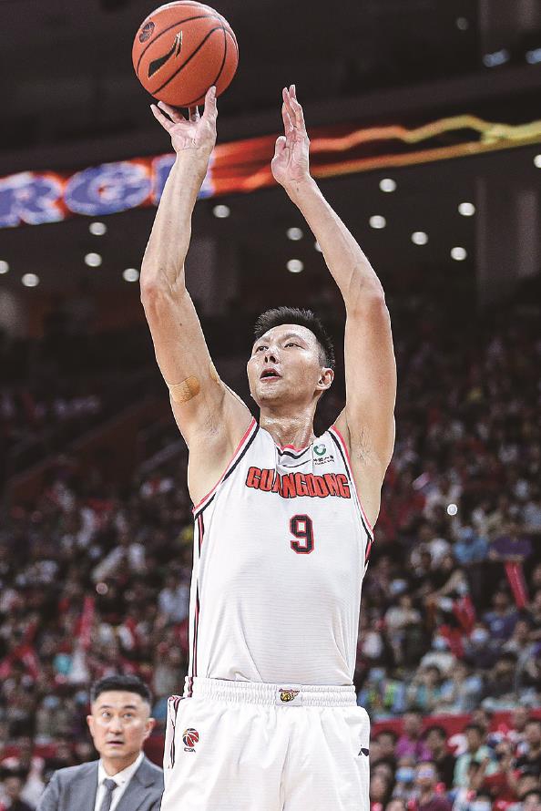 关于猛龙鏖战独行侠，易建联点燃赛场的信息