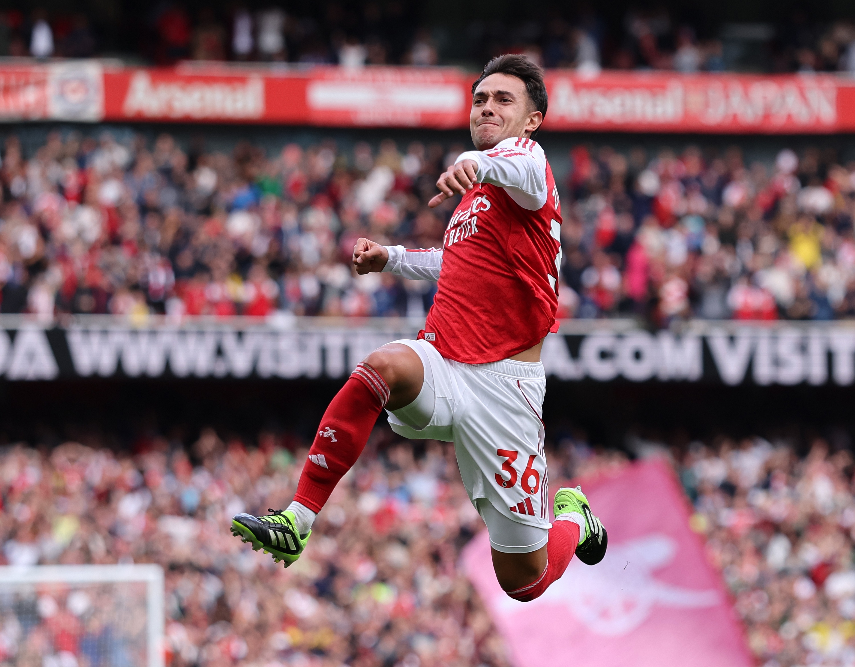 阿森纳力克曼联,门迪统治全场 阿森纳力克曼联,门迪统治全场