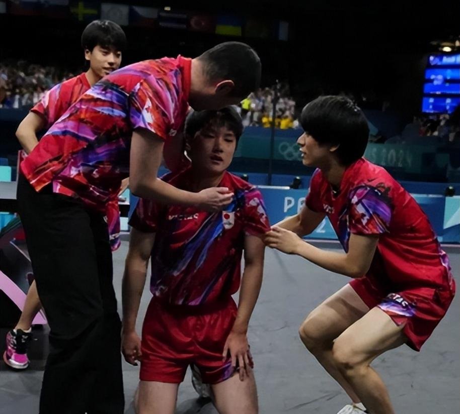 英格兰队险胜中国队,张本智和状态火热 英格兰队险胜中国队,张本智和状态火热