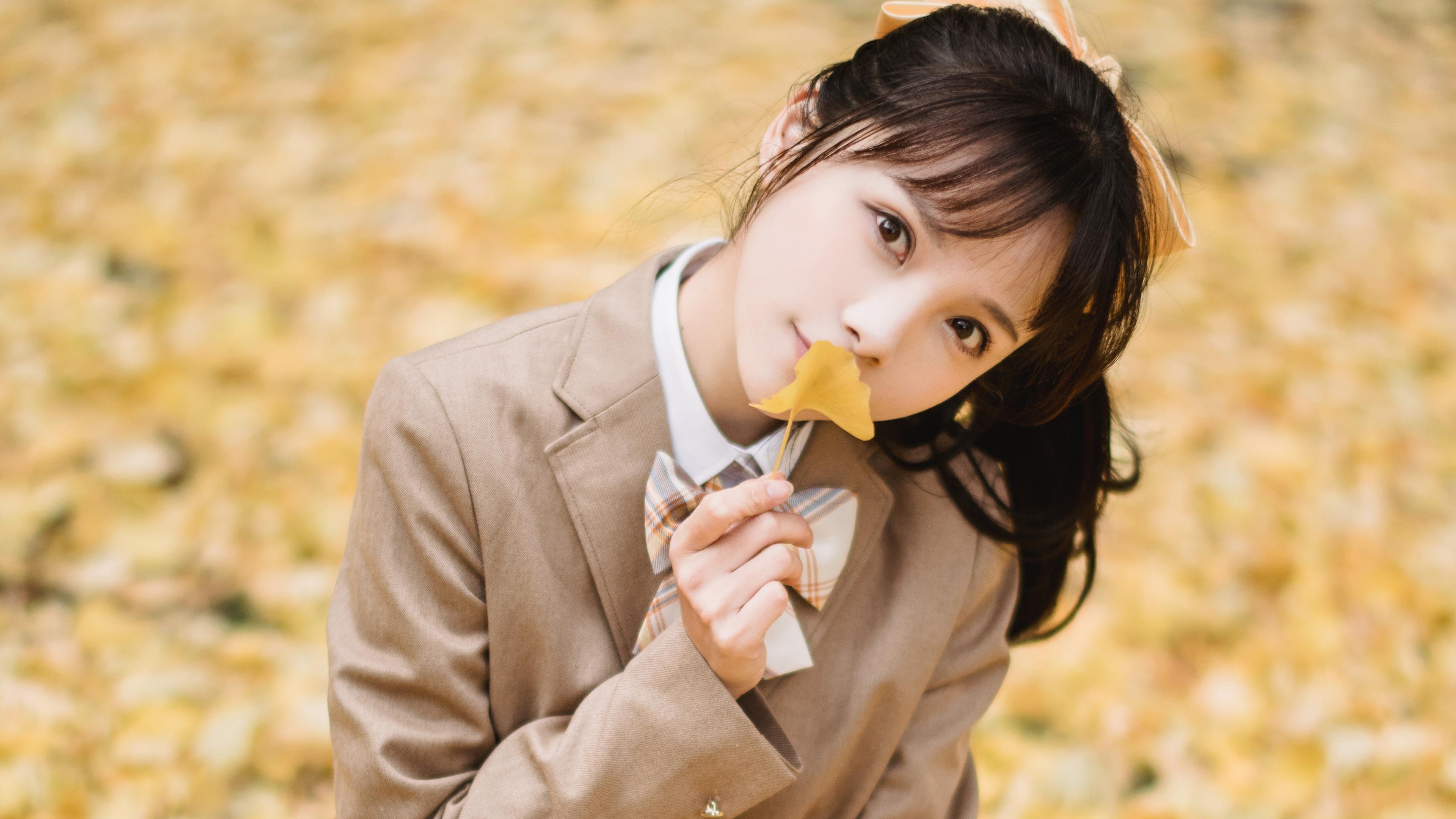 节奏制胜，佛罗伦萨掌控利物浦，黄喜灿关键先生闪耀欧洲之夜